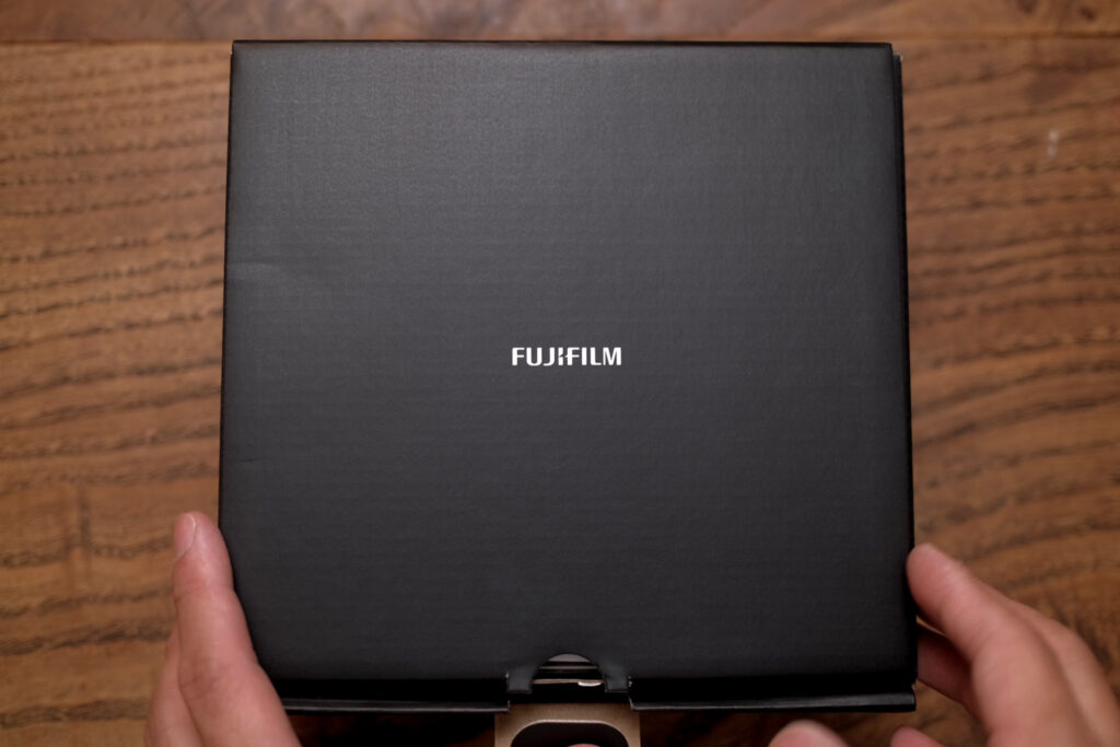 FUJIFILM X-E4開封